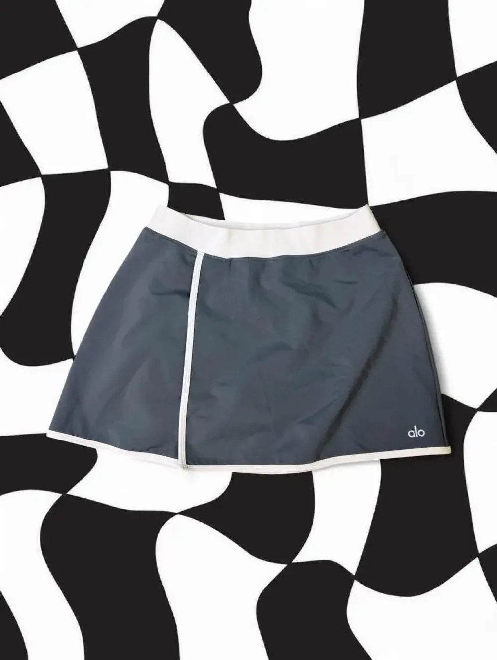 Alo Yoga gray mini skirt with white trim